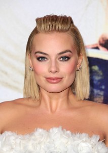 Margot Robbie - "Focus" premiere in LA - 02/24/2015  84245f392901536