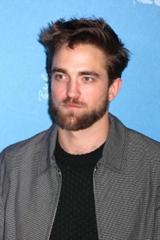 12 Marzo - Nuevas / Antiguas imágenes de Rob en la Berlinale, en HQ y UHQ!!! (Parte 1) 315328395446030