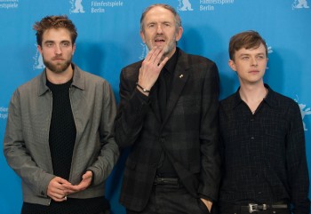 12 Marzo - Nuevas / Antiguas imágenes de Rob en la Berlinale, en HQ y UHQ!!! (Parte 1) 682b95395447469