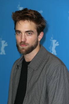 12 Marzo - Nuevas / Antiguas imágenes de Rob en la Berlinale, en HQ y UHQ!!! (Parte 1) 9746e7395453267