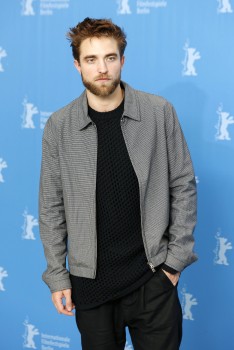 12 Marzo - Nuevas / Antiguas imágenes de Rob en la Berlinale, en HQ y UHQ!!! (Parte 1) A3122c395452106