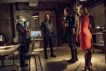 Photos Promo et BTS  Arrow - Page 4 F955ed436313691