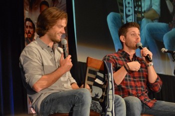 J2 Gold panel #DallasCon E9b62a436421350