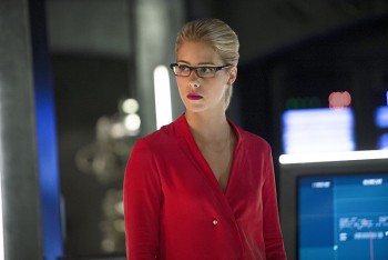 Photos Promo et BTS  Arrow - Page 4 E2e6e4443929303