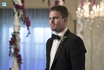 Photos Promo et BTS  Arrow - Page 4 44ee59473144775