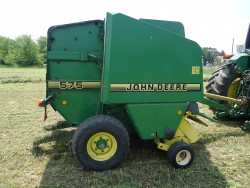 John Deere rolo balirke - preše 2e263b486163302