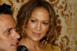 Jennifer Lopez @ Marc Anthony Receives Honorary Award From Milan Town Council, Milan on July 1, 2008 x58 Cfffa9497123252