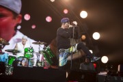 The Red Hot Chili Peppers - Perfoms on stage at T in The Park Festival in Strathallan Castle, Scotland, July 10 2016 (34xHQ) 4eefa8523509641
