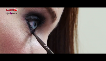 Actualité de Simone Simons: Metal Make Up 8e0cba533766444