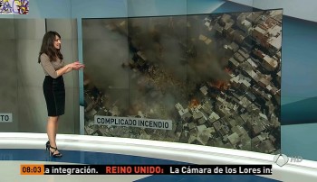 Lorena Garcia. A3 Noticias HD. 02 y 03.03.2017 Fa04fd536022657