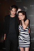 Twilight Premiere: France 9624bc20591063