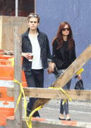 Vampire Diaries star Paul Wesley goes for a stroll F86a9b81784761