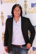 More pics of Chaske Spencer at the MTV Movie Awards Ce418983914415