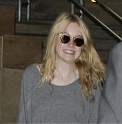 Dakota Fanning LAX - July 11th, 2010  8d4d1988243752