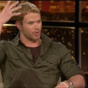 Kellan Lutz - Imagenes/Videos de Paparazzi / Estudio/ Eventos etc. - Página 18 4dea45132828863