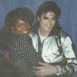 BT Backstage-1988Around the World-MJ+family and friends 704ef6135986292