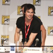 A few pics from 'The Vampire Diaries' Comic Con panel 43677a90152951