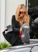 Amanda Bynes - in Jeans..... - Beverly Hills candids - 11 giu 09 F1d8f139034648