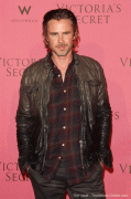 Sam Trammell at the Victoria's Secret Party 1c3df181105846