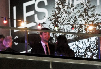 Robsten - Imagenes/Videos de Paparazzi / Estudio/ Eventos etc. - Página 7 8273af191907981