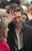 Robert Pattinson - Page 7 35a4ff56813300