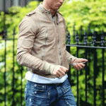 Cristiano Leaving Bank in Cheshire (15/5/09) 24bdcc35869530