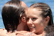 bikini - Kristen Bell - Bikini Candids - Hawaii - 18 giu 09 E35d7f39604040