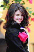 Selena Gomez 6c383342035211