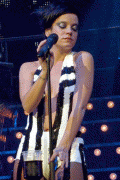 Lily Allen - Sexy in Concerto,Le Zenith, 23ott09 Aa35b053438840