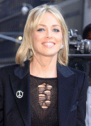 stone - Sharon Stone, Gran Minigonna al Late Show With David Letterman, Arrivo, 16nov09 3cd0a356443139