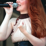 Fotos de Simone Simons - Página 22 4db4d560766626