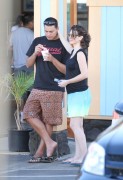 Nov 21, 2010 - Evangeline Lilly @ Out n about in Hawaii 5d19e9107954871