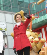 Nov 25, 2010 - Victoria Justice - "Macy's Thanksgiving Day" 84th Annual Parade In New York 177ad7108342767