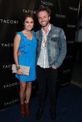 Nikki Reed - Imagenes/Videos de Paparazzi / Estudio/ Eventos etc. - Página 15 E368d2152872135