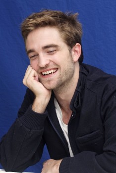 Breaking Dawn Press Conf. portraits Cf221e158704224