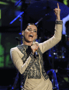 Nelly Furtado - In Mini, 2009 MTV Latin Awards, 15ott09 57f24452610658