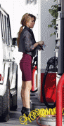 Audrina Patridge, In Mini a fare benzina, Beverly Hills, 07nov09 Db71f055281919