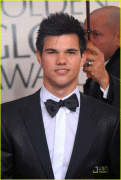 Taylor Lautner - Page 2 Bb346864170807