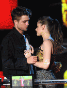 Picture post from the MTV Movie Awards 319b2183591226