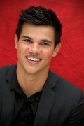 Taylor Lautner 'Eclipse' press conference portraits (HQ) D50b7484633525