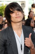 Kiowa Gordon at the premiere of 'Eclipse' 6d6f6885843152