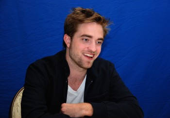 Breaking Dawn Press Conf. portraits Ea9c52158263820