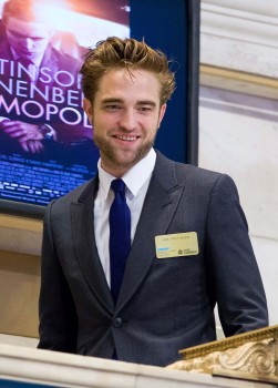 Robert Pattinson 35b78c205967449