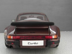 Porsche 911 (930) Turbo 3.0 1ccb8a208981598