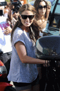 Nikki Reed spotted shopping at Alice + Olivia in West Hollywood 5e273c77915952