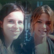 Ashley Greene with fans in Paris (Sept 5th)  E6208d96464344