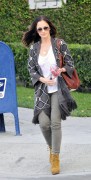 Nov 24, 2010 - Minka Kelly - Out n about in Hollywood 1fe46e108488490