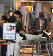 Robsten en Los Angeles - Página 3 10fda857443385