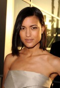 Julia Jones at the premiere of Warner Bros. 'Jonah Hex' D8e6a984910945