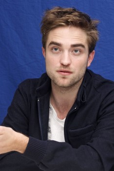 Breaking Dawn Press Conf. portraits 7bb04e158704162